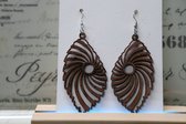 boucle d'oreille découpée au laser en bois feuille africaine