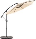 Kaki zweefparasol geopend met gebogen zwarte paal op ronde voet.