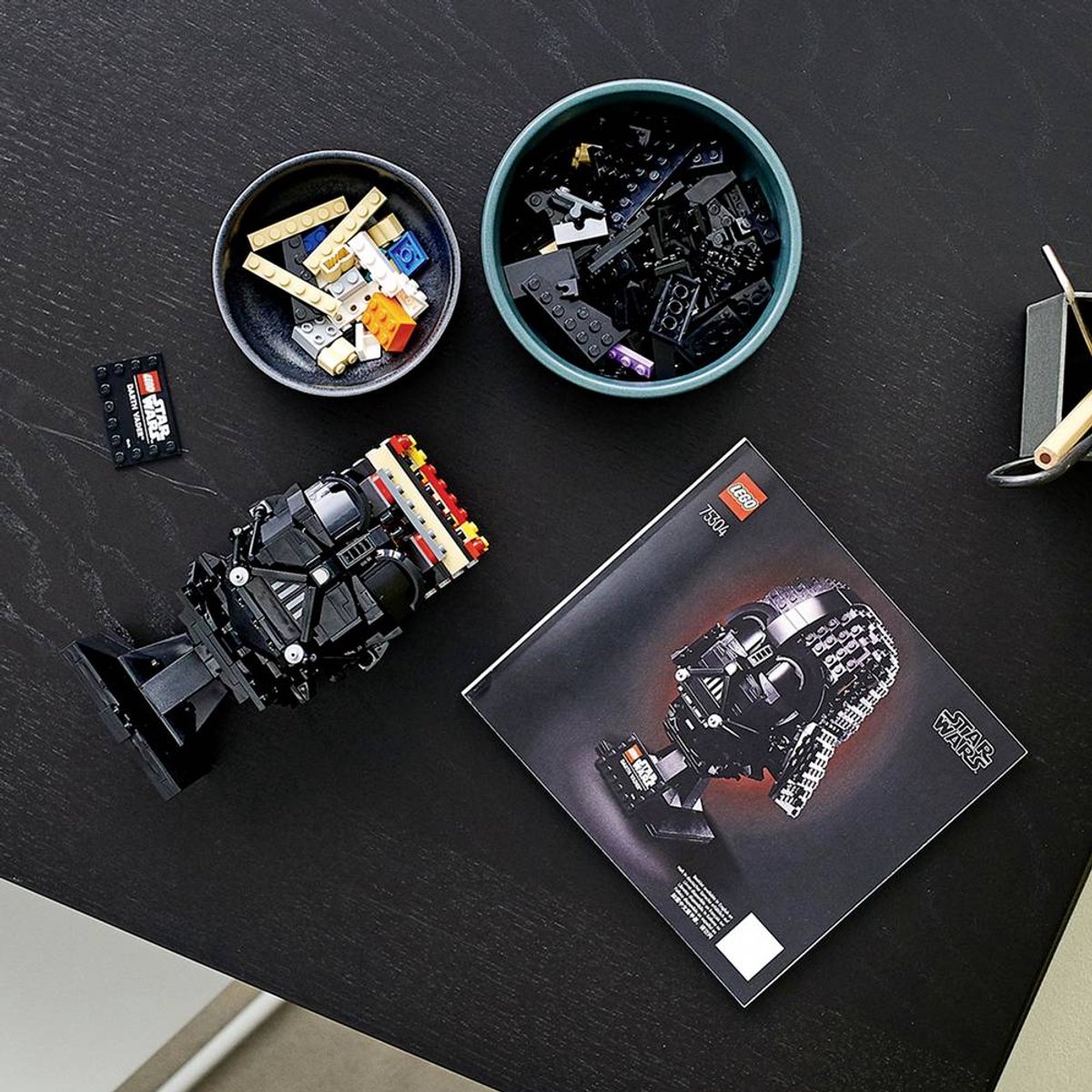 LEGO Star Wars Darth Vader Helm - 75304 — afbeelding 16