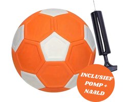 foto van curve ball - voetbal - curve ball voetbal - voetbal trainingsmateriaal - voetbal spullen - voetbalbal - kickerball - curve ball kickerball