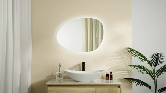 Badkamerspiegel 100x70 – 2 stopcontacten, led & verwarmd
