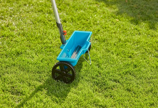 GARDENA Combisystem Strooiwagen - 40 cm strooibreedte - Inhoud 3 Liter - Geschikt voor 100m² van GARDENA — afbeelding 5