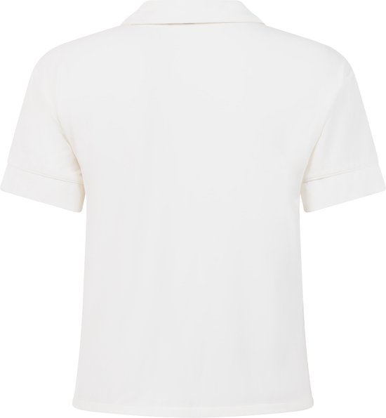 Wit pyjamashirt met korte mouwen en opgerolde boorden, gezien van de achterkant.