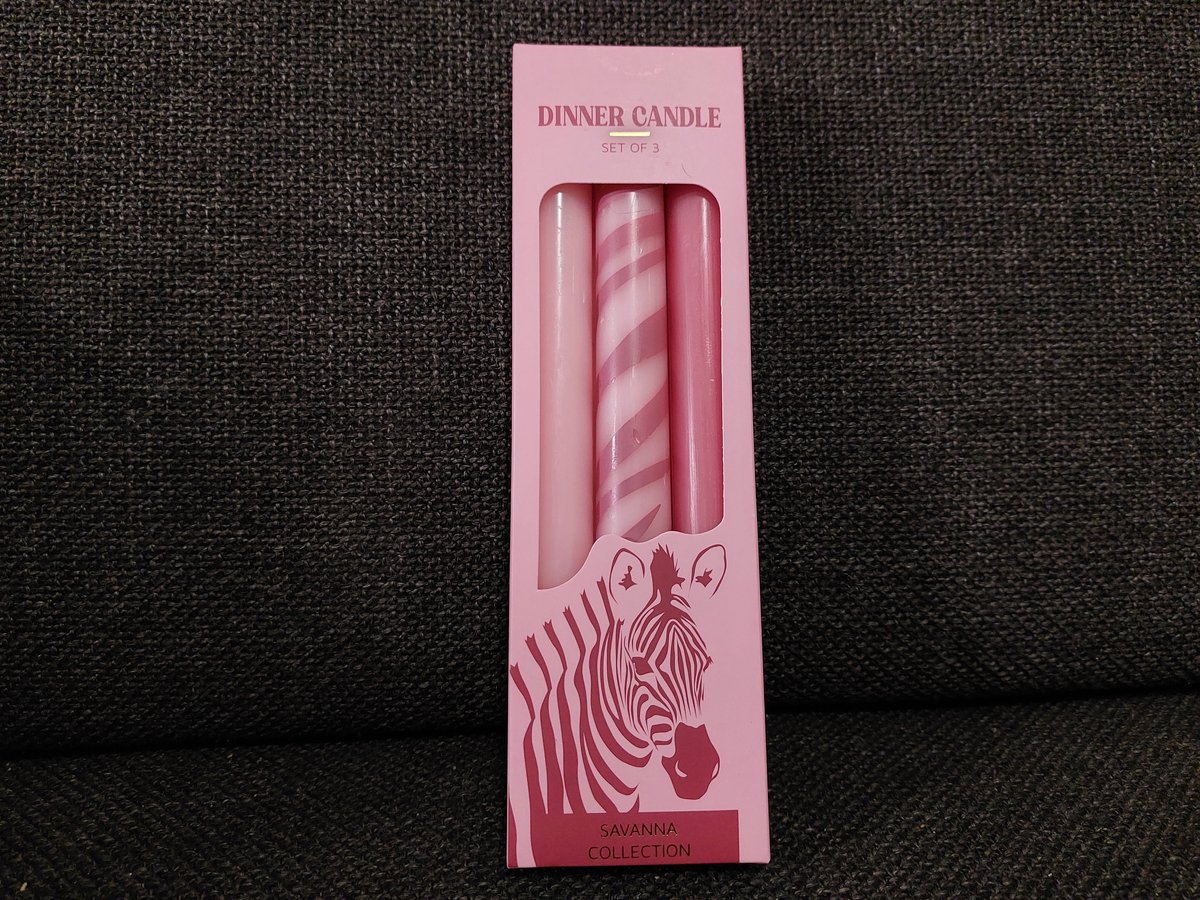 Dinerkaarsen - Dierenprint Dinerkaarsen - Set van 3 | 22 cm - Zebra - Effen - Roze | Luxe Dinerkaarsen Savanna Collection - Brandtijd: 6 uur
