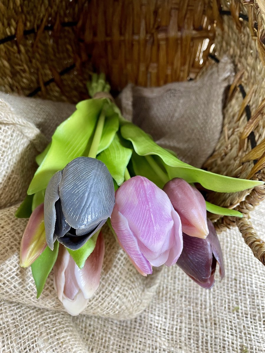 KNUS Lifestyle Kunstbloem Tulp - Mix Mauve - Real touch tulpen - 31 cm - Boeket - Kunstbloemen - Kunst bloem - Sally - Paars / Aubergine / Zwart - NL - Interieur - Sfeer - Voorjaar - Pasen - Paasdecoratie - Bloemen - Moederdag - Oma - Decoratief - Deco - Decoratie