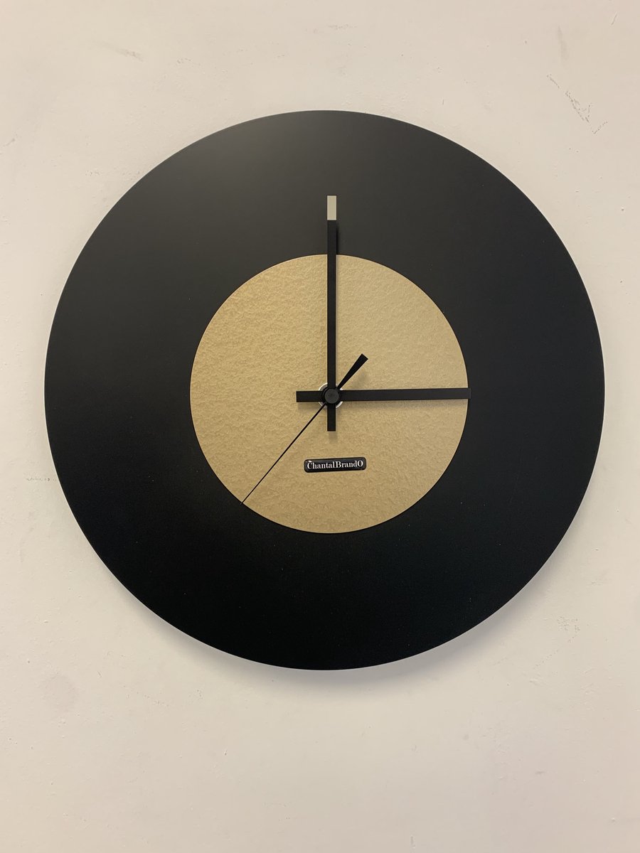 ChantalBrandO Wandklok == Finistère == Black & Gold == Modern Design