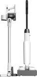 Witte Tineco vloerreiniger naast een witte Tineco steelstofzuiger, beide op hun oplader.