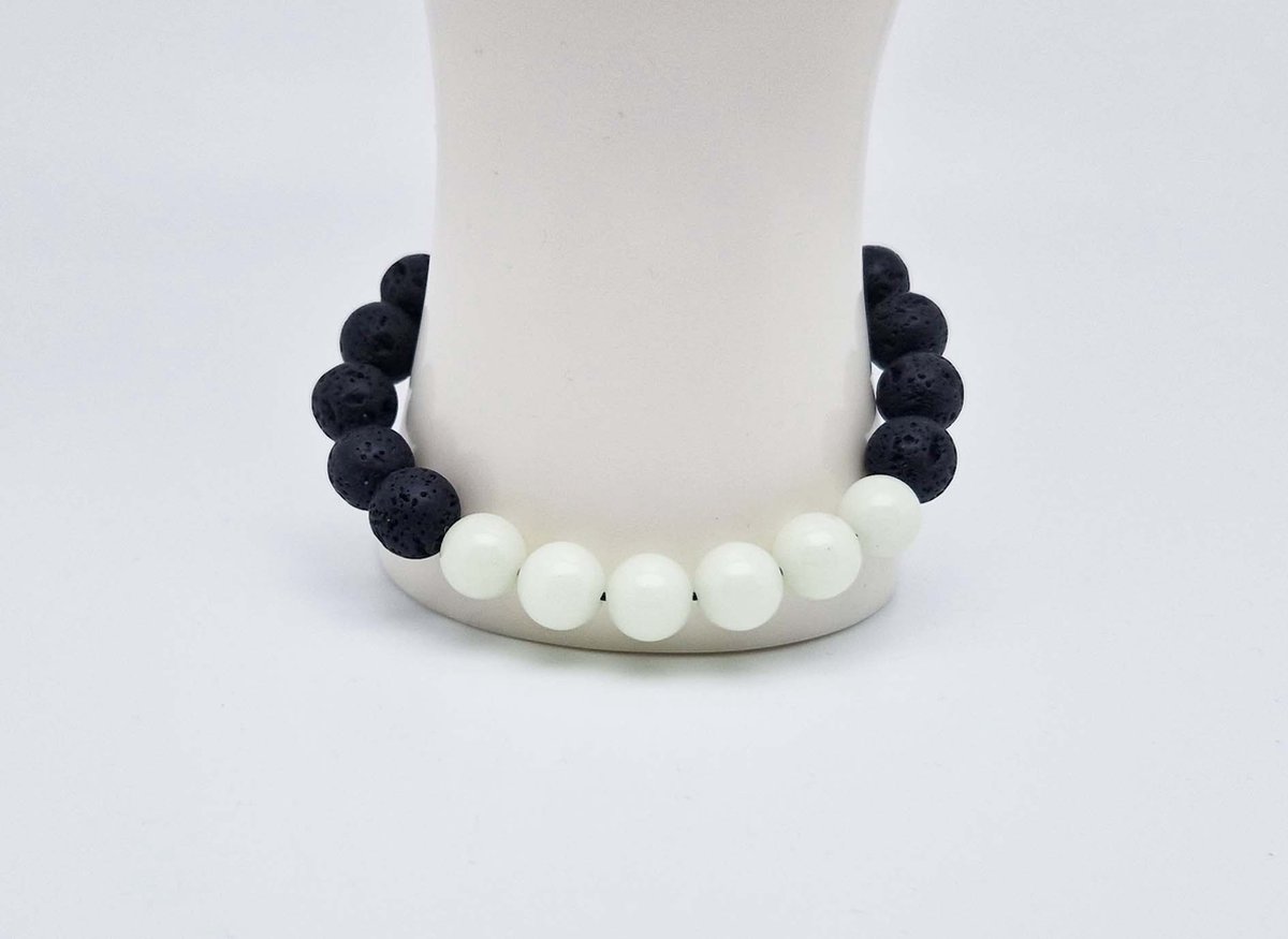 Handgemaakte "Armband Vulkanische" natuurstenen armband “Lava Donker -Maan licht ” - 10 mm diameter van de korrel- Diameter armband 20 cm - Een mooi cadeau voor familie en vrienden