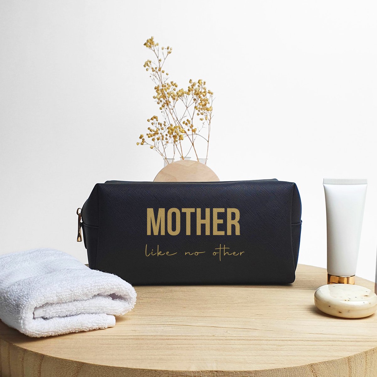 Toiletzak met naam - Mother like no other - Zwart - Cadeau mama - Cadeau - Toilettas