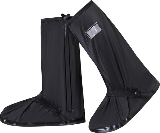 Zwarte overschoenen met ritssluiting en een reflecterende strip.