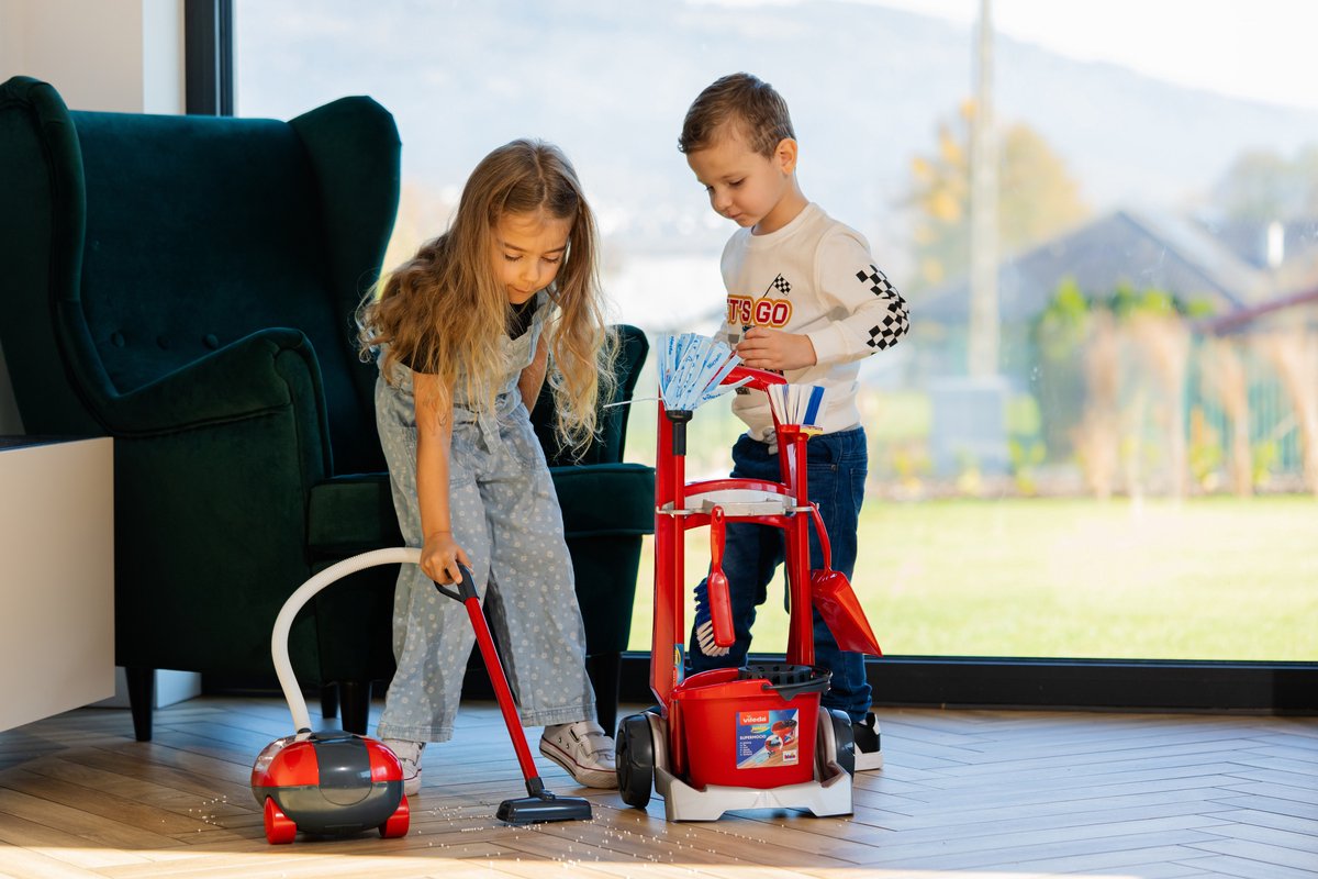 Klein Toys Vileda - speelgoed schoonmaaktrolley - incl. stofzuiger - 29 x 24 cm - rood — afbeelding 7