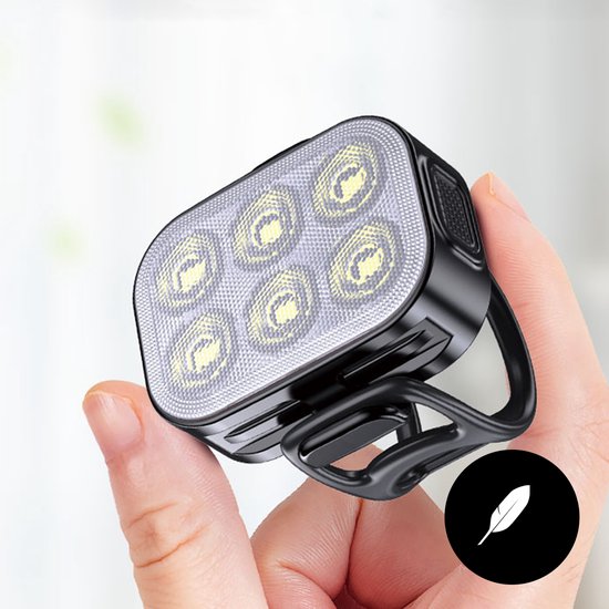 Innovaland - Fietslampjes led set wit en rood - Oplaadbaar - USB C - Fietslampje - Voorlicht en Achterlicht Fiets LED - Voorlamp Fiets - Fietslampjes - Fietslamp - Fietsverlichting - Oplaadbare Fietsverlichting - Fietslichten voor en achter van Innovaland — afbeelding 3