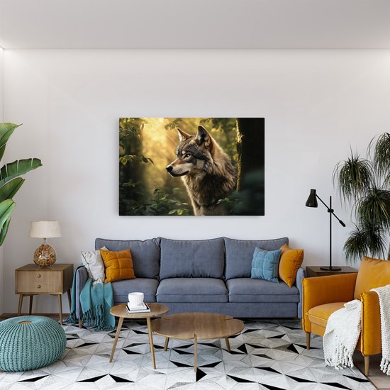 Saammp Canvas Schilderij - Wolf tussen de hoge bomen - Natuur - Landschap - 90x60 - Foto op canvas - Wanddecoratie - Muurdecoratie Woonkamer - Slaapkamer decoratie - Canvas Print