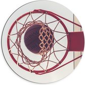 Dibond Muurcirkel - Basket door Basketbal Heen - 70x70 cm Foto op Aluminium Muurcirkel (met ophangsysteem)