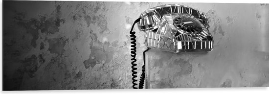 Dibond - Vaste Telefoon tegen Gevlekte Muur (Zwart-wit) - 120x40 cm Foto op Aluminium (Met Ophangsysteem)