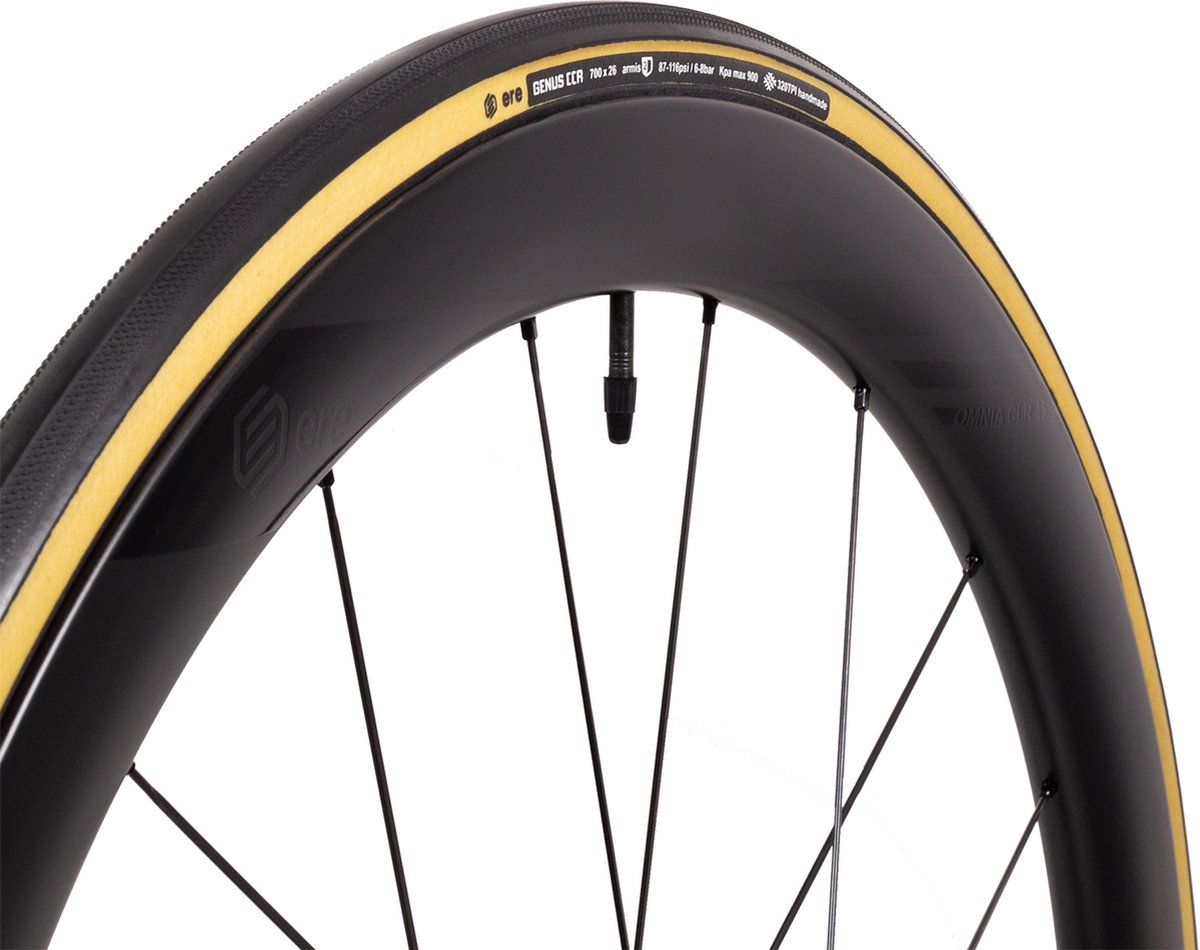 Ere Research Genus Pro CCR Fietsband 28 inch - Opvouwbare draadband - 700 x 26C - 26-622 - Armis 1 - Skinwall