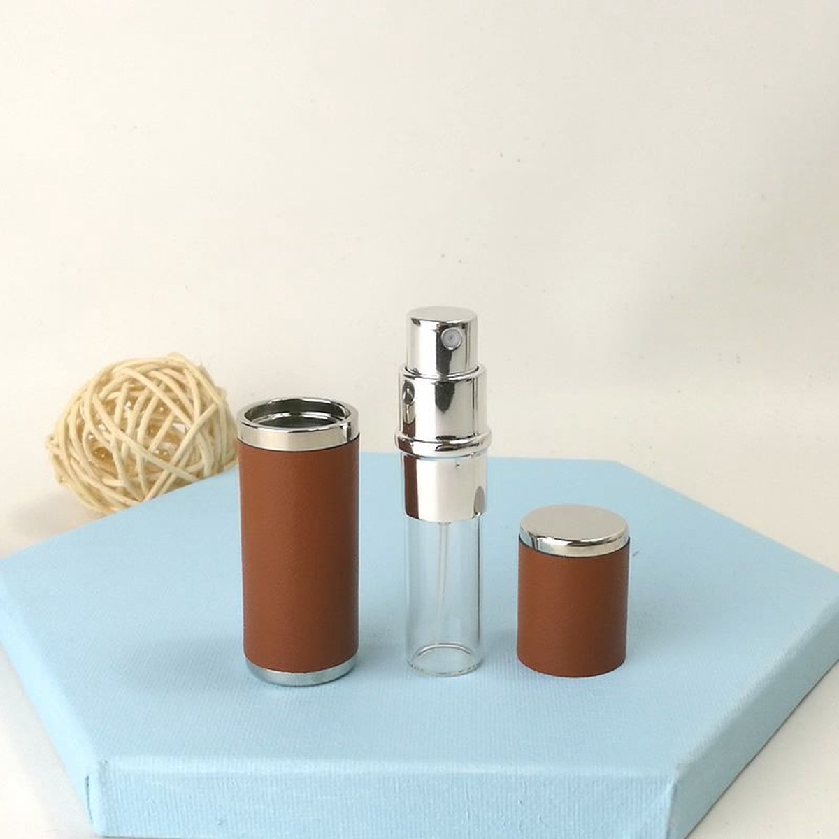 Luxe Mini Parfum Flesje - Navulbaar - 5 ml - Reisflesje - Parfumverstuiver Bruin