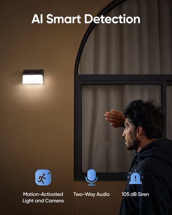 Man kijkt naar een camera met bewegingsgeactiveerd licht aan een muur. Iconen voor "Tweeweg Audio" en "105 dB Sirene".