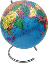 Decoratie wereldbol/globe blauw op ijzeren voet/standaard 20 x 24 cm - Landen/contintenten topografie