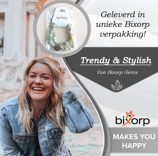 Een lachende vrouw met een spijkerjasje, naast tekst: Geleverd in unieke Bixorp verpakking, Trendy & Stylish, Van Bixorp Gems, Bixorp, Makes You Happy.