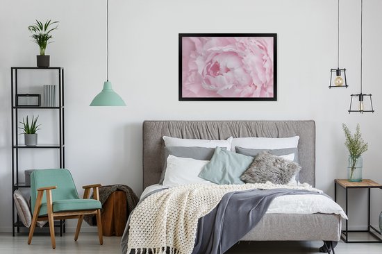 Photo en cadre - Gros plan et vue de dessus d'un cadre photo pivoine rose noir 90x60 cm - Affiche sous cadre (Décoration murale salon / chambre)