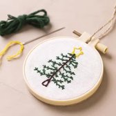 Creative Company - DIY borduurkit - Kerstboom - 1 verpakking