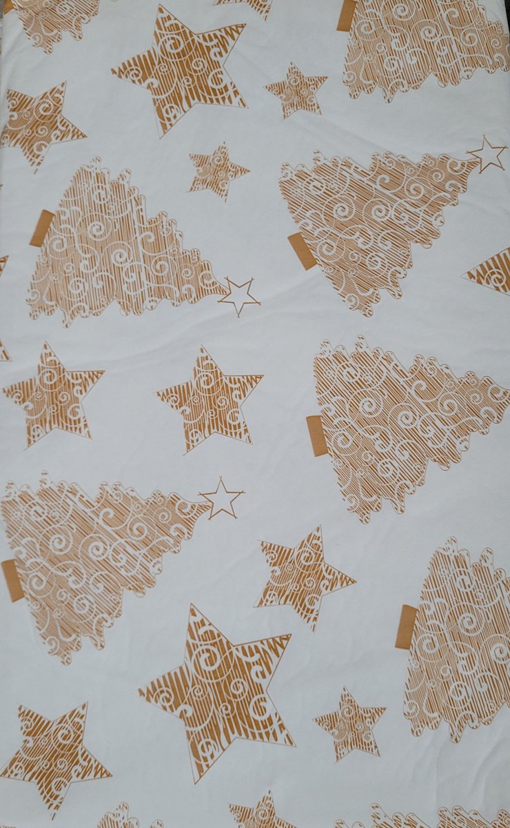 Kersttafelkleed wit - goud - kerststerren - kerstboom - kerstster en kerstbomen - kerst kleed - bruin - 200x240 cm - tafellaken - vinyl tafelkleed - makkelijk schoonmaken