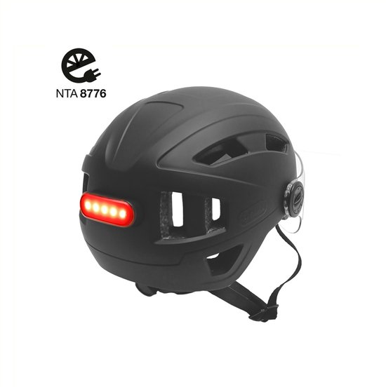 Matzwarte fietshelm met ventilatieopeningen, een rode LED-achterlicht en NTA 8776 logo.