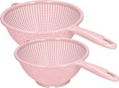 Plasticforte Keuken vergieten/zeef met steel - 2x stuks - kunststof - Dia 22/24 cm - roze