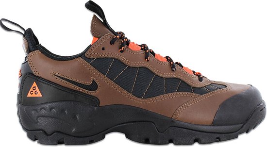 nike outdoor hiking