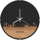 Skyline Klok Rond Istanbul Eikenhout - Ø 44 cm - Stil uurwerk - Wanddecoratie - Meer steden beschikbaar - Woonkamer idee - Woondecoratie - City Art - Steden kunst - Cadeau voor hem - Cadeau voor haar - Jubileum - Trouwerij - Housewarming -