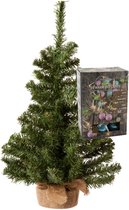 Kleine kunst kerstboom - H60 cm- incl. gekleurde kerstballen lichtsnoer