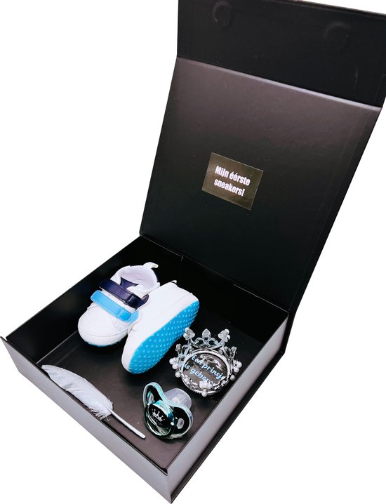 Kraamcadeau - eerste sneakerbox blauw - speen - baby sneakers - kraamkade jongen - rechtstreeks versturen ook mogelijk van BamBam — afbeelding 3