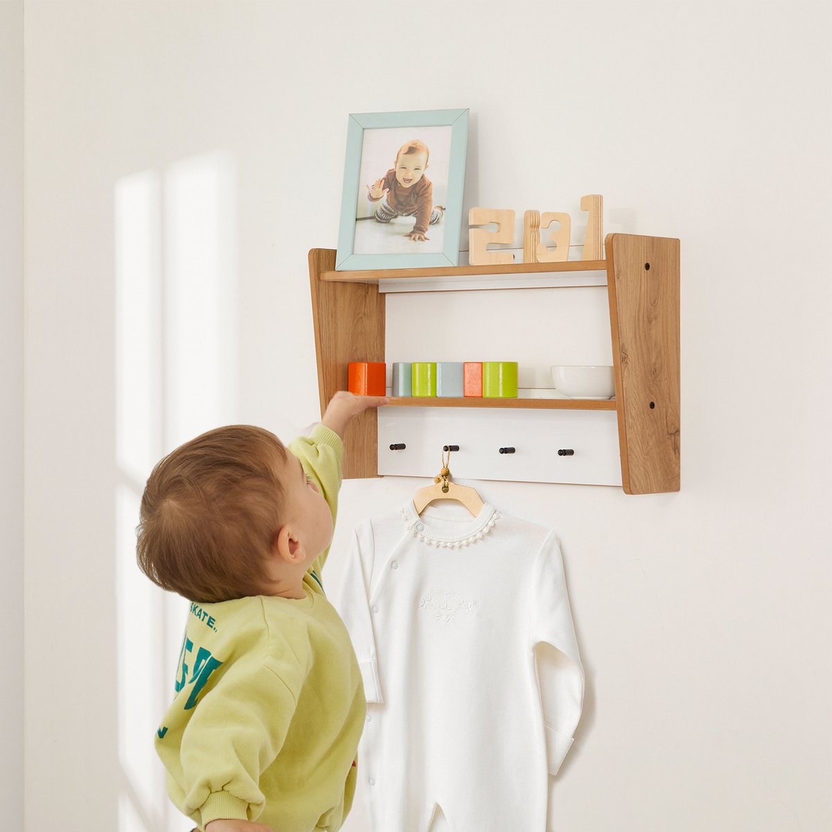 Porte-manteau enfant - Porte-manteau Kinder avec crochets - Cintres Kinder  