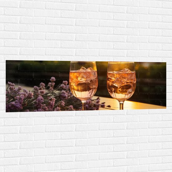 Muursticker - Bloemen - Drinken - Glazen - Wijn - Ijsklontjes - 150x50 cm Foto op Muursticker