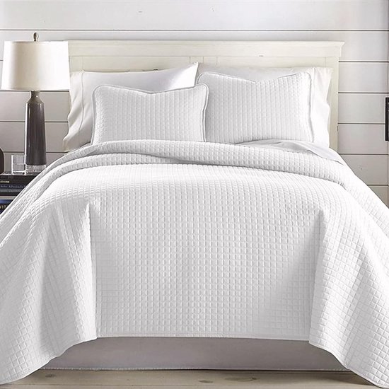 3-delige sprei 240 x 260 cm, wit, microvezel bedsprei 240 x 260 cm, witte spreien, bedsprei met 2 kussenslopen 50 x 75 cm, zachte tweepersoonsbeddeken voor slaapkamerbed