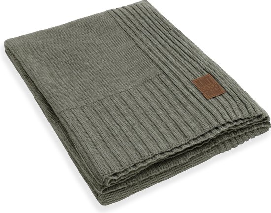 Knit Factory Uni Gebreid Plaid XL - Woondeken - plaid - Wollen deken - Kleed - Urban Green - 195x225 cm