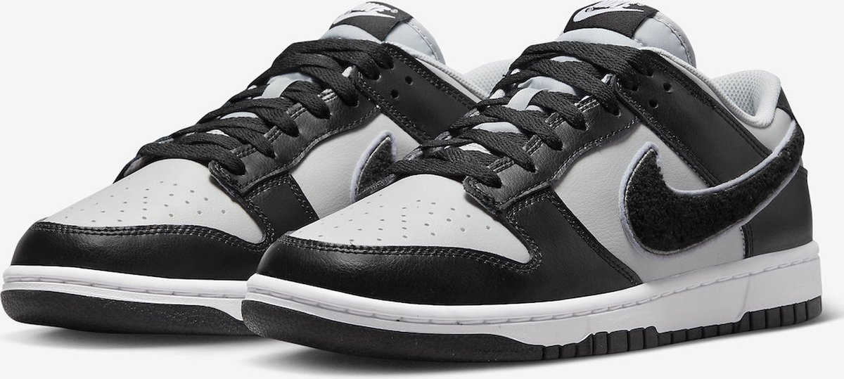 Nike Dunk Low ‘Chenille Swoosh ‘ Sneakers Unisex Zwart