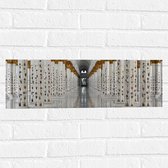 Muursticker - Pilaren met Gouden Details in Witte Tempel - 60x20 cm Foto op Muursticker