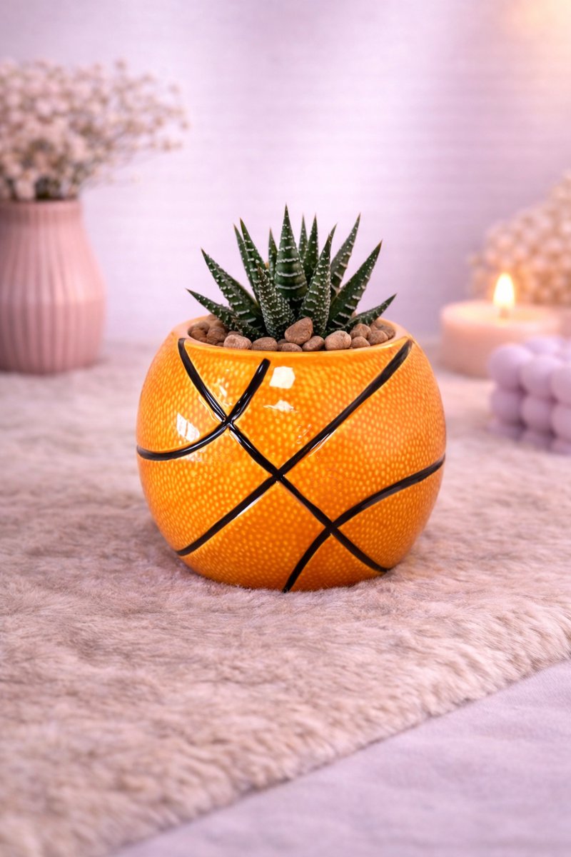 Bloempot ‘Sweet Hearts’ – Sporty & uniek! (klein) | Viva Femme | Bloempot | Decoratie | Cadeau | Wonen | Planten | Bloemen | Lente | Vrolijk | Sportief | Moederdag