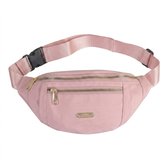 Roze heuptas met verstelbare band, zwarte gesp en drie goudkleurige ritsvakken.