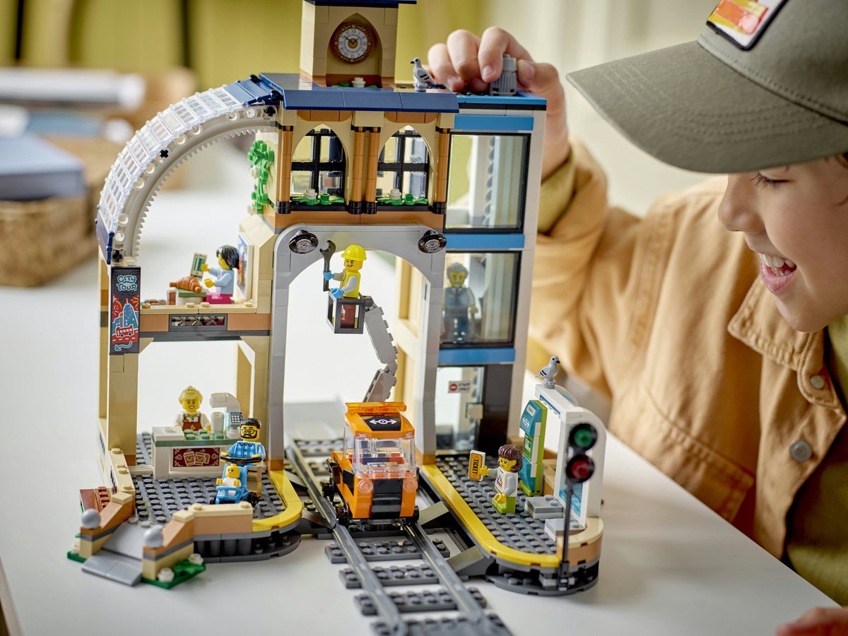 LEGO® City Centraal Station, Bouwspeelgoedset - 60469 — afbeelding 17