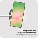 Ivory hoesje compatibel met MagSafe-accessoires voor eenvoudig draadloos opladen, met een telefoon.