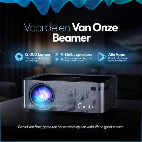 Zwarte Chesto beamer met verlichte lens, met icoontjes voor 12.000 Lumen, Dolby speakers en Alle Apps.