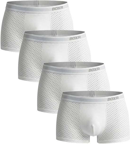 Vier witte boxershorts met een grijze tailleband en een gestippeld patroon, op een witte achtergrond.