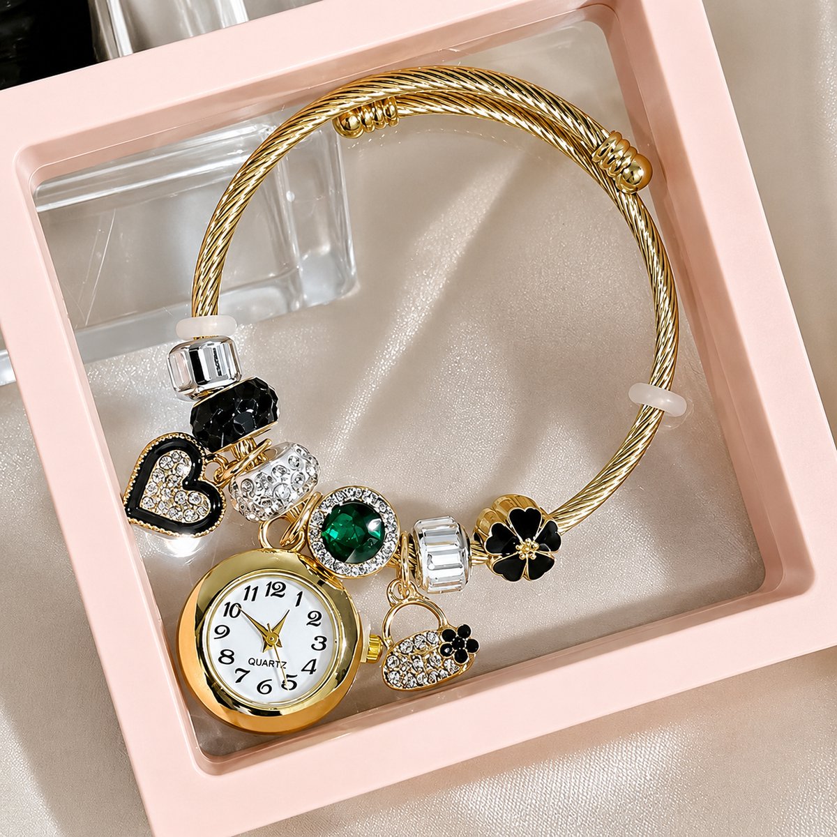 Selevie Bedelarmband met Horloge – Goudkleurig met Zwarte Kralen, Groen Strass, Hartje, Bloem en Tas Bedel