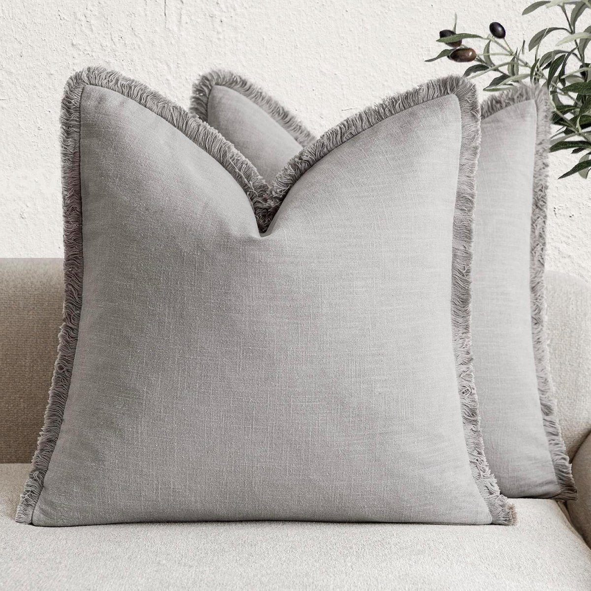 Decoratieve kussenslopen - Kussenhoezen met franjes - Woonkamer decoreren - Natuurlijke linnen stof - 40 x 40 cm - Rustig Grijs