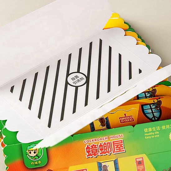 Open kokervormige kakkerlakkenval met een gestreept interieur en een sticker met Chinese tekst.