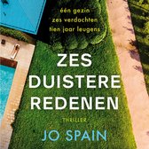 Boekcover met de titel 'Zes duistere redenen' door Jo Spain, met een zwembad en een vrouw op een ligstoel.