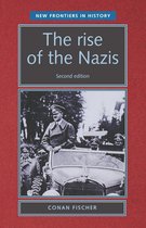 Boek 'The rise of the Nazis', tweede editie, met een zwart-witfoto van Adolf Hitler die in een open auto staat.